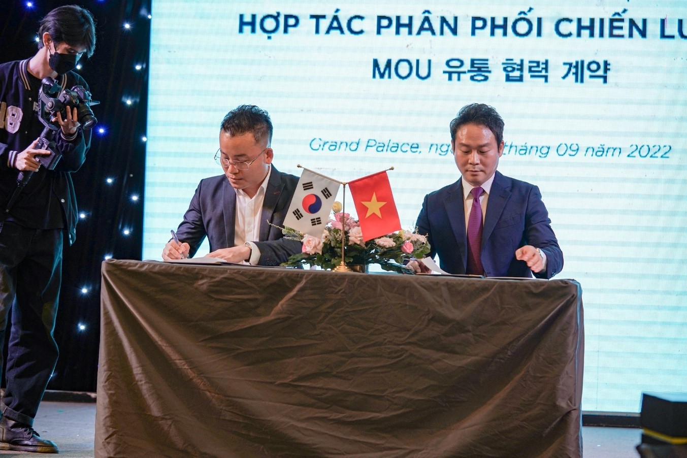 Ký hợp tác cùng Tập đoàn JM Hàn Quốc - Phân phối hồng sâm men vi sinh và các mặt hàng dược mỹ phẩm Hàn Quốc